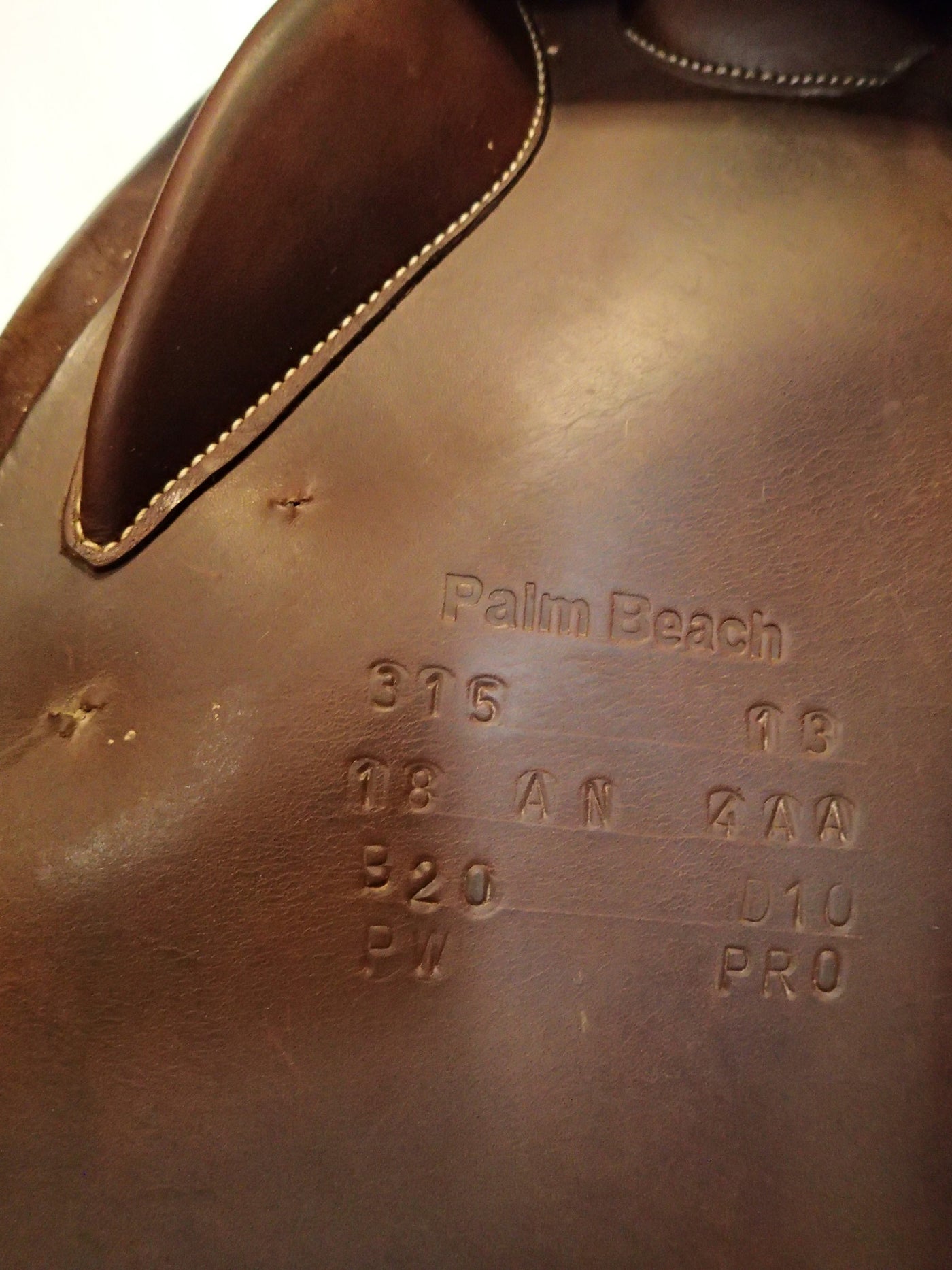 18" Voltaire Palm Beach Saddle - Full Buffalo - 2013 - 4AA Flaps - 4.75" dot to dot - Pro Panels
