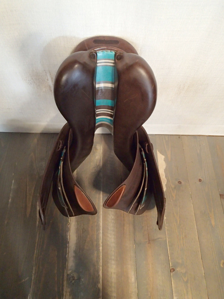 18" Voltaire Palm Beach Saddle - Full Buffalo - 2013 - 4AA Flaps - 4.75" dot to dot - Pro Panels