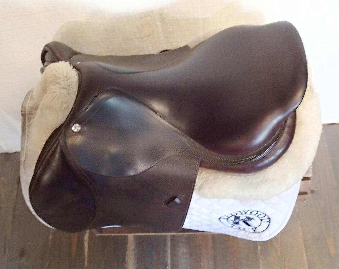 17" CWD Saddle - 2018 - 2L Flaps - SE02 - 4.25" dot to dot