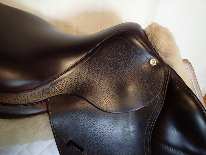 17" CWD Saddle - 2018 - 2L Flaps - SE02 - 4.25" dot to dot