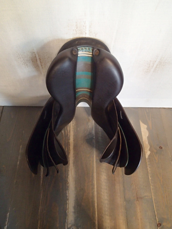 16.5" Voltaire Palm Beach Saddle - Full Buffalo - 2016 - 2A Flaps - 4.75" dot to dot - FIN Panels