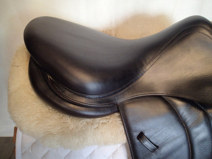 16.5" Voltaire Palm Beach Saddle - Full Buffalo - 2016 - 2A Flaps - 4.75" dot to dot - FIN Panels