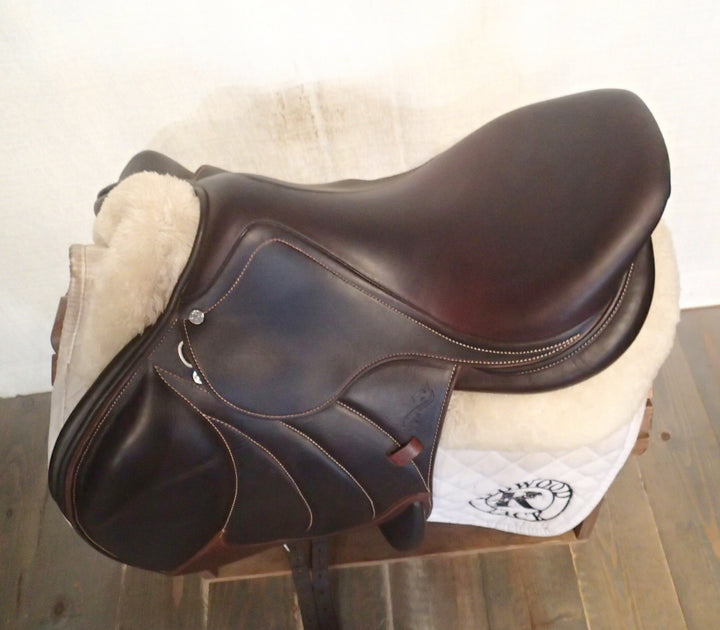 17.5" Antares Connexion Monoflap Saddle - Full Buffalo - 2022 - 3AA Flaps - 5" dot to dot