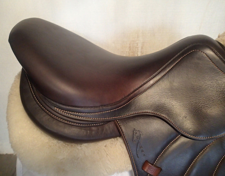 17.5" Antares Connexion Monoflap Saddle - Full Buffalo - 2022 - 3AA Flaps - 5" dot to dot