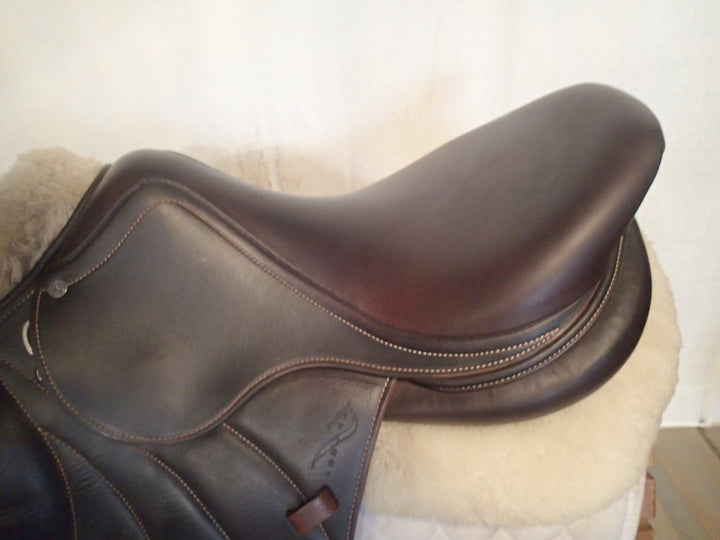 17.5" Antares Connexion Monoflap Saddle - Full Buffalo - 2022 - 3AA Flaps - 5" dot to dot