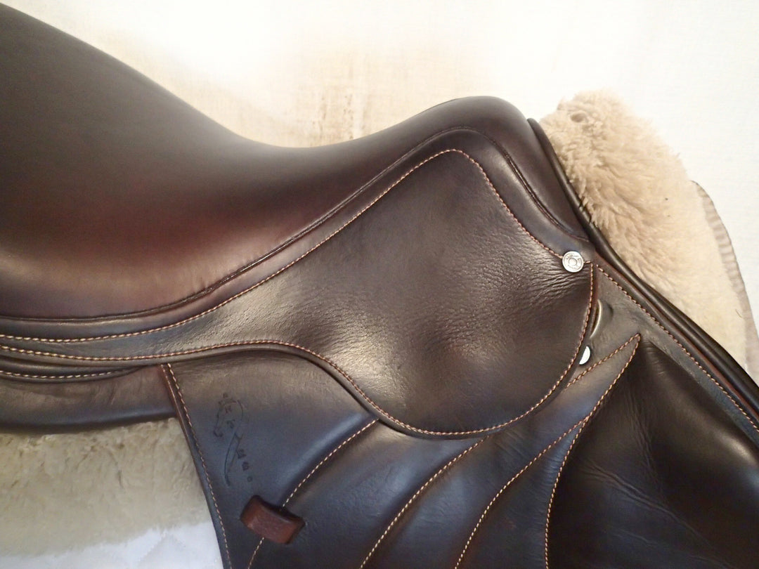 17.5" Antares Connexion Monoflap Saddle - Full Buffalo - 2022 - 3AA Flaps - 5" dot to dot