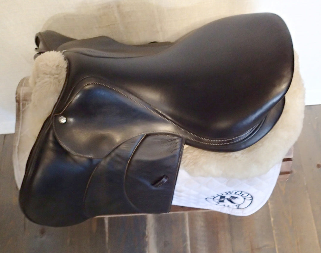 17.5" Voltaire Palm Beach Saddle - Full Buffalo - 2021 - 4A Flaps - 4.75" dot to dot - Pro Panels