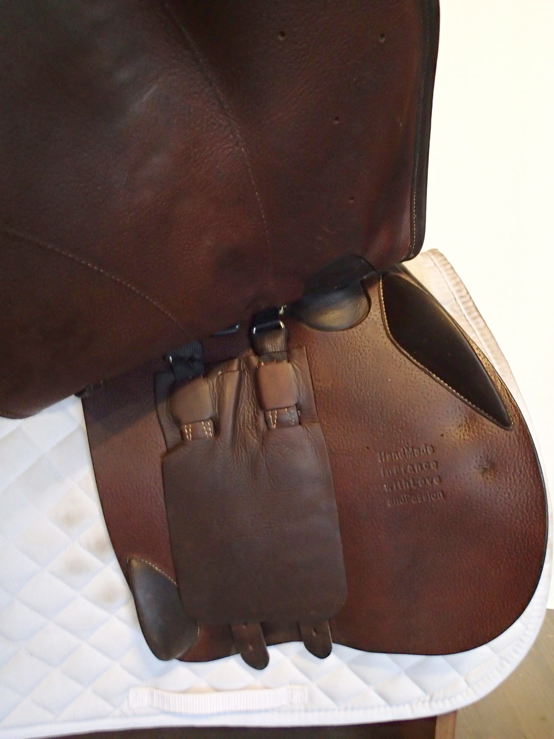 17.5" Voltaire Palm Beach Saddle - Full Buffalo - 2021 - 4A Flaps - 4.75" dot to dot - Pro Panels