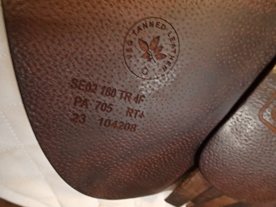 18" CWD Saddle - Full Buffalo - 2023 - 4F Flaps - SE02