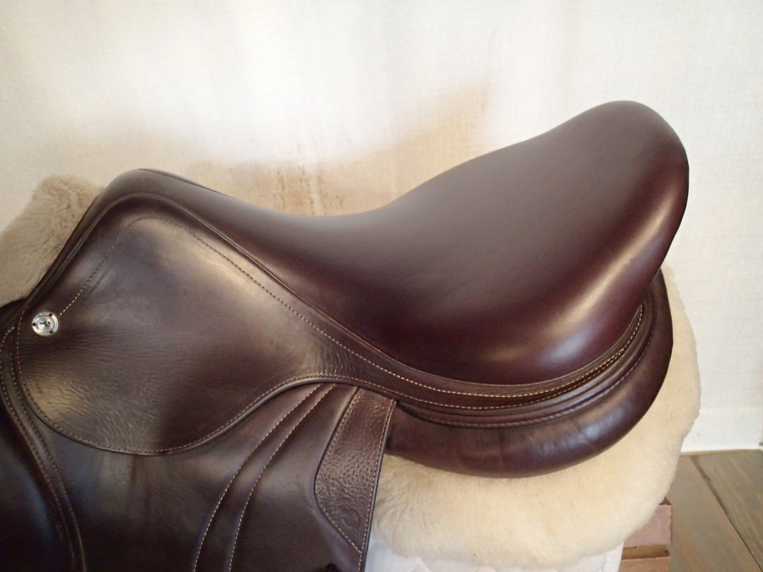18" CWD Saddle - Full Buffalo - 2023 - 4F Flaps - SE02