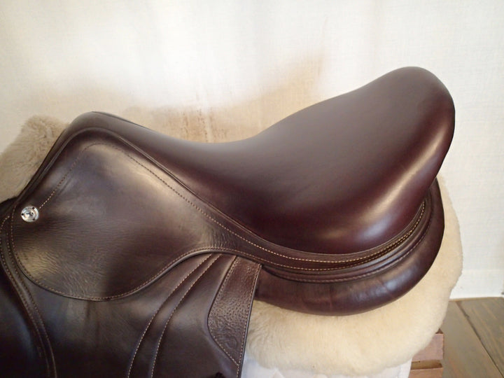 18" CWD Saddle - Full Buffalo - 2023 - 4F Flaps - SE02