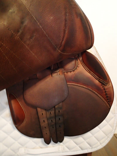 17.5" Butet Premium Saddle - Full Calfskin - 2015 - M Seat - 2.5 Flaps - 4.5" dot to dot
