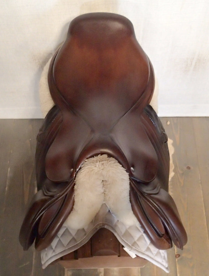 17.5" CWD Saddle - Full Buffalo - 2012 - 3C Flaps - SE02 - 4.25" dot to dot