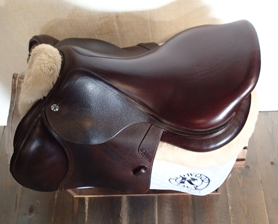 18" CWD Saddle - 2019 - 3C Flaps - SE02