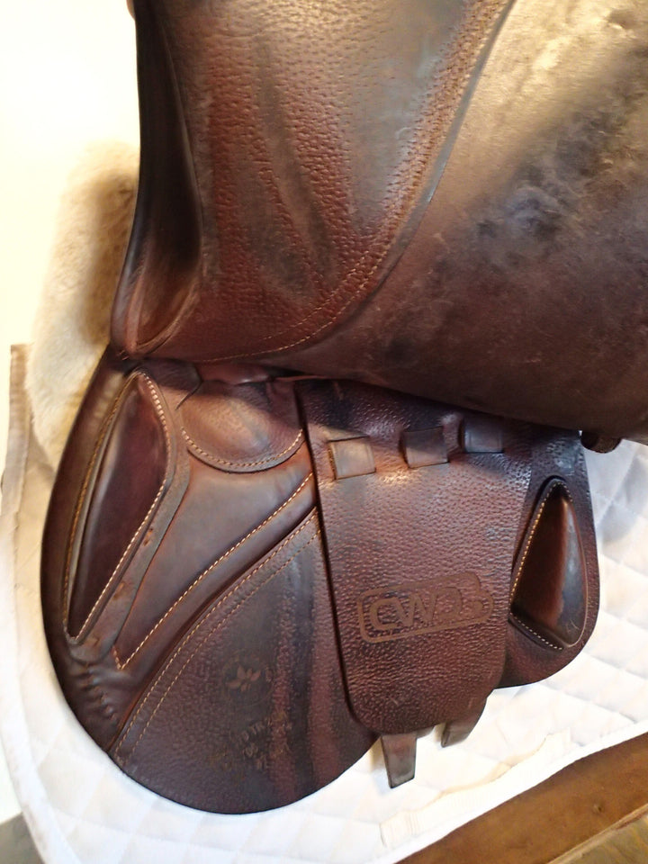 17" CWD Saddle - 2022 - 2CH Flaps - SE02
