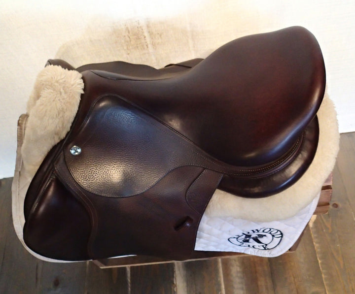 17" CWD Saddle - 2022 - 2CH Flaps - SE02