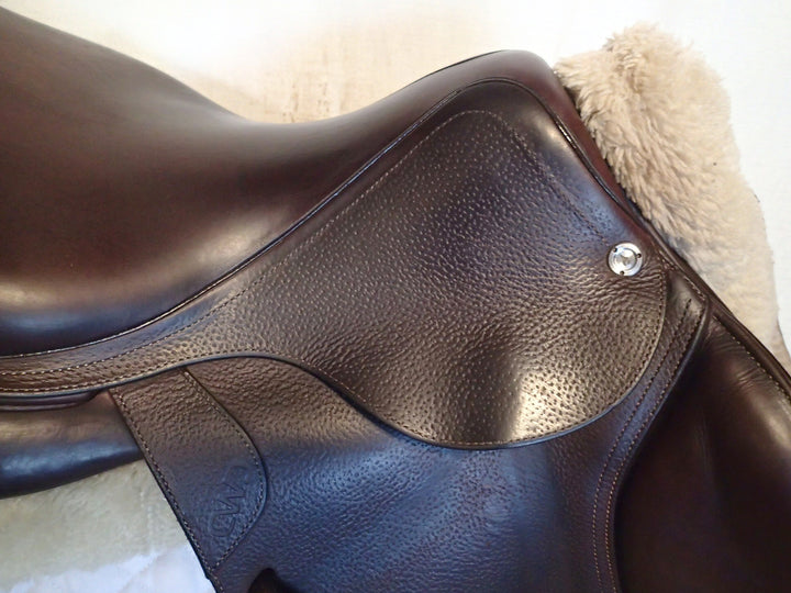 17" CWD Saddle - 2022 - 2CH Flaps - SE02