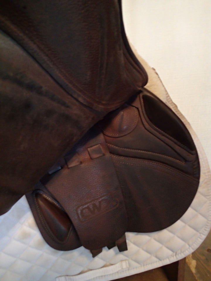 17" CWD Saddle - 2022 - 2CH Flaps - SE02