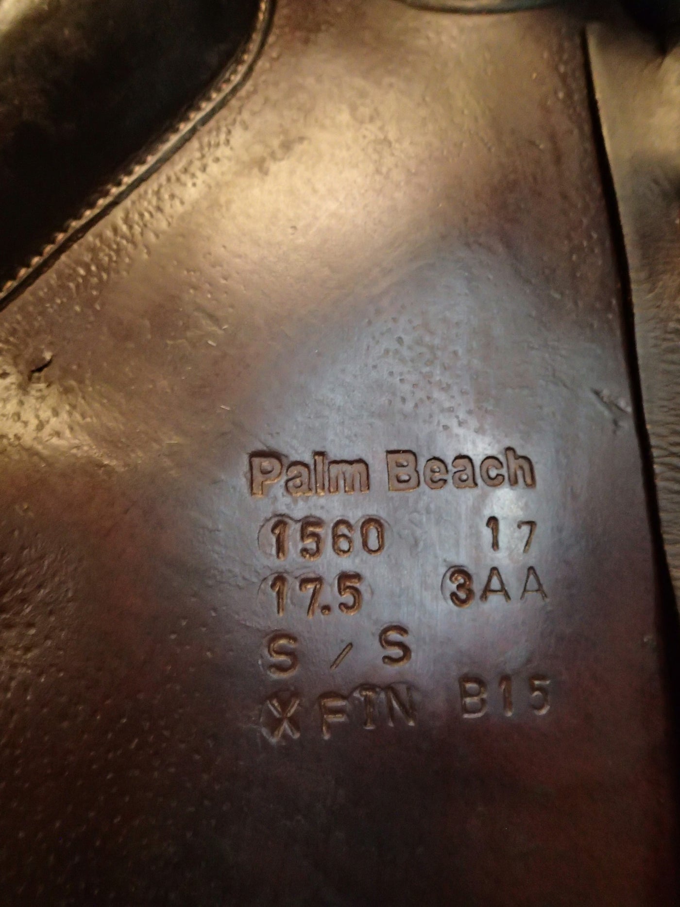 17.5" Voltaire Palm Beach Saddle - Full Buffalo - 2017 - 3AA Flaps - 4.75" dot to dot - XFIN Panels
