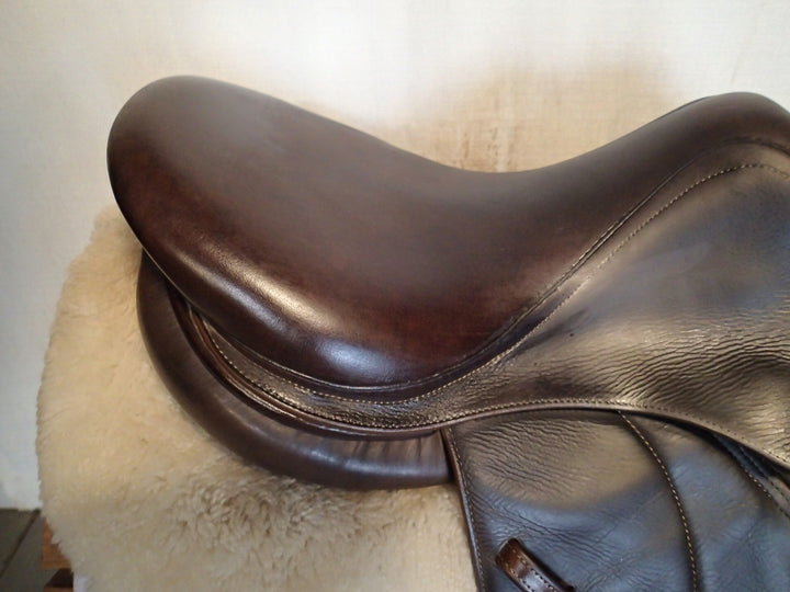 16" Voltaire Palm Beach Saddle - Full Buffalo - 2013 - 0 Flaps - 4.75" dot to dot - XFIN Panels