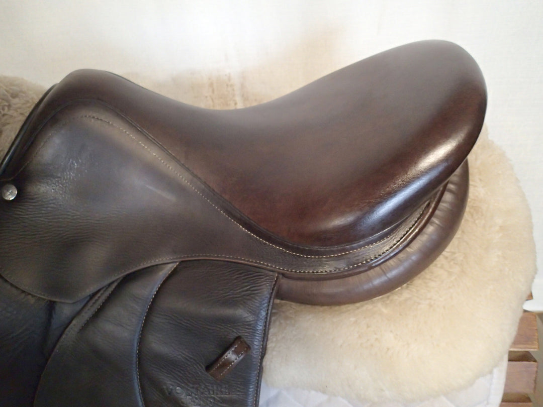 16" Voltaire Palm Beach Saddle - Full Buffalo - 2013 - 0 Flaps - 4.75" dot to dot - XFIN Panels