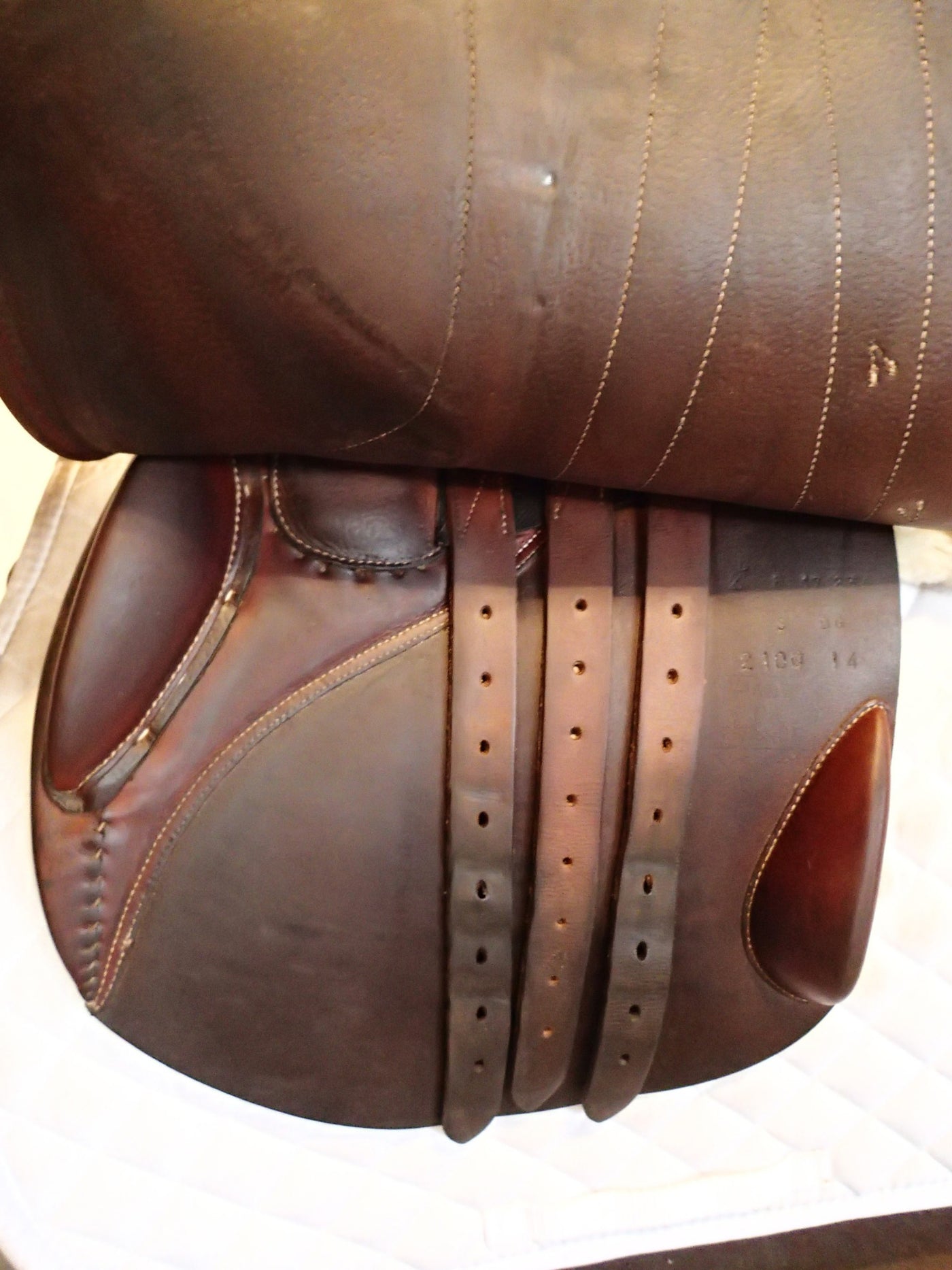 17" Butet Premium Saddle - 2014 - Full Calfskin - P Seat - 2L Flaps - 4" dot to dot