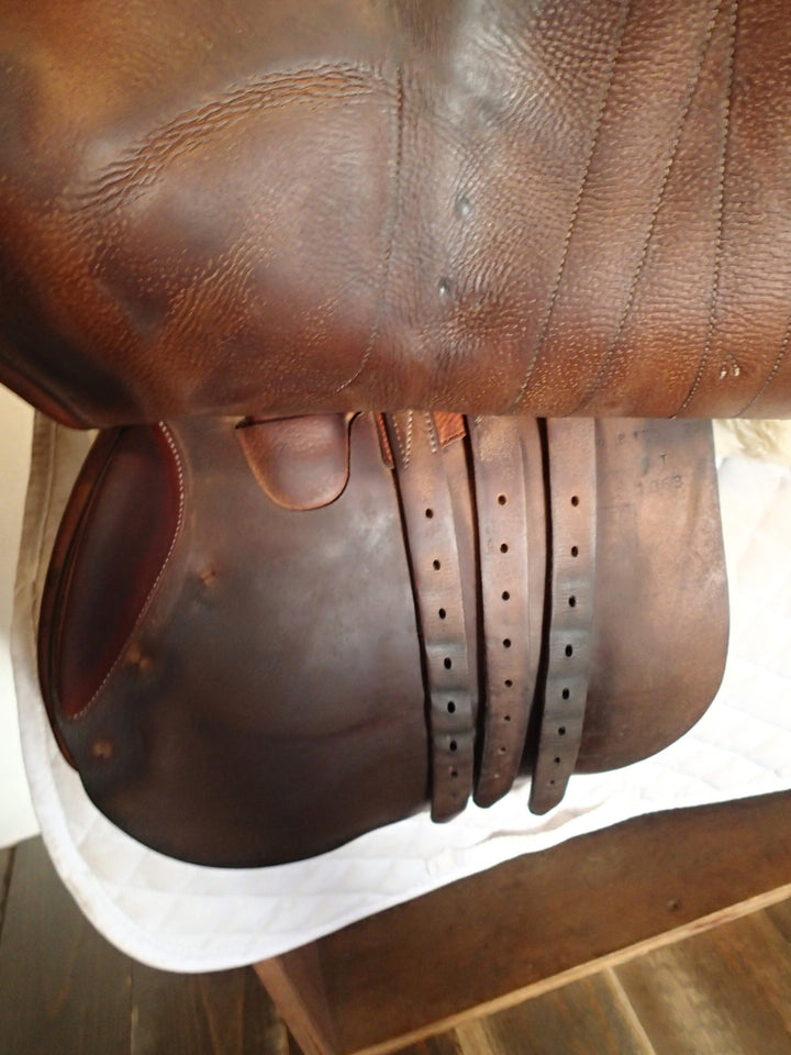 17.5" Butet Premium Saddle - Full Calfskin - 2018 - P Seat - 2.5 Flaps - 4.5" dot to dot
