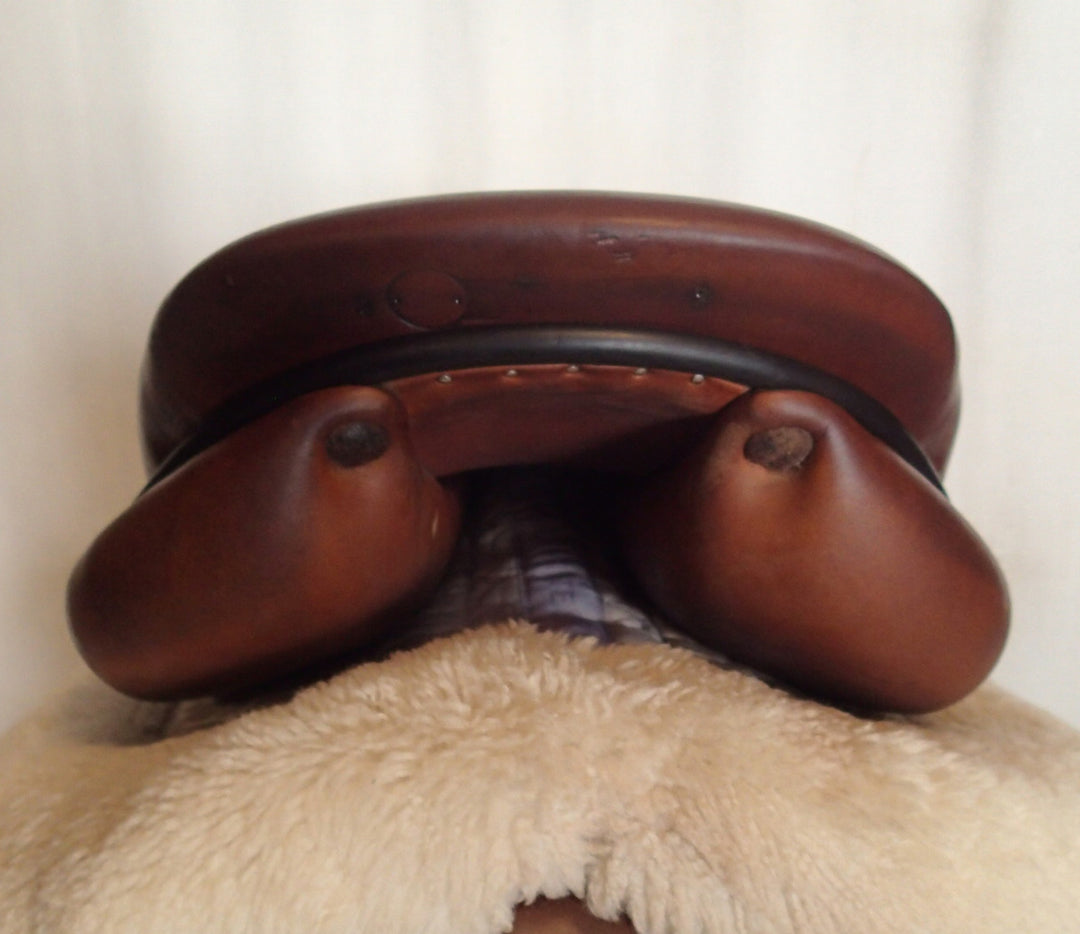 17.5" Butet Premium Saddle - Full Calfskin - 2018 - P Seat - 2.5 Flaps - 4.5" dot to dot