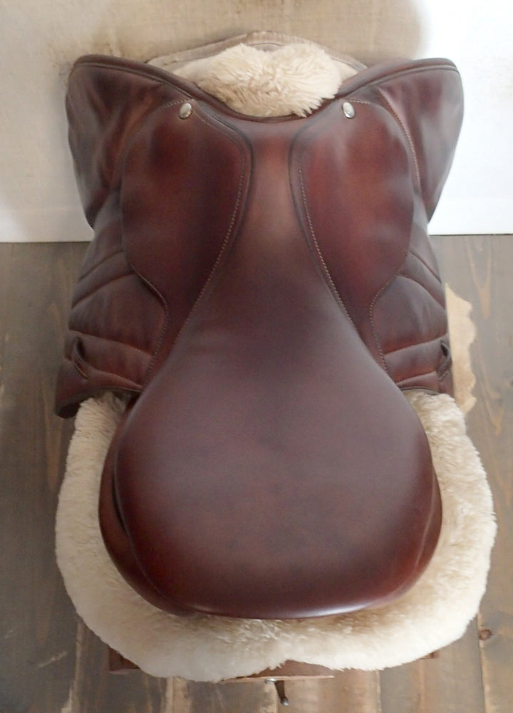 17.5" Butet Premium Saddle - Full Calfskin - 2018 - P Seat - 2.5 Flaps - 4.5" dot to dot