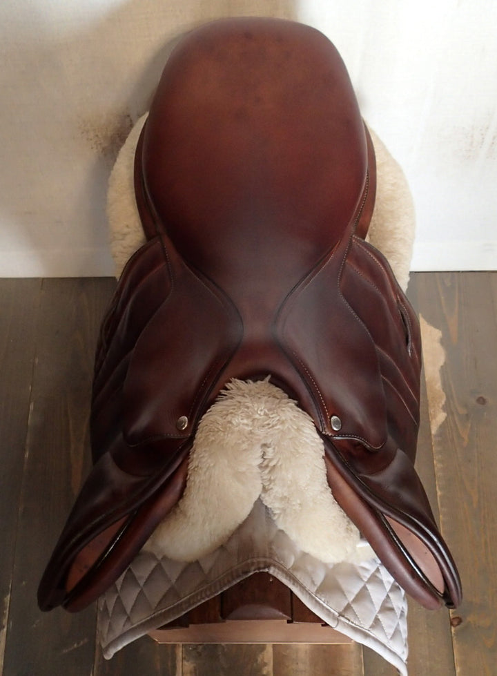 17.5" Butet Premium Saddle - Full Calfskin - 2018 - P Seat - 2.5 Flaps - 4.5" dot to dot