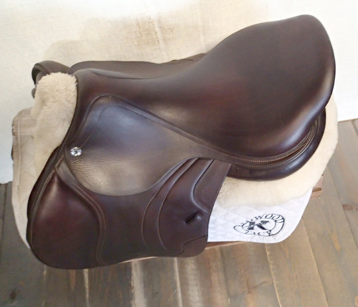 18" CWD Saddle - Full Buffalo - 2022 - 3CH Flaps - SE02