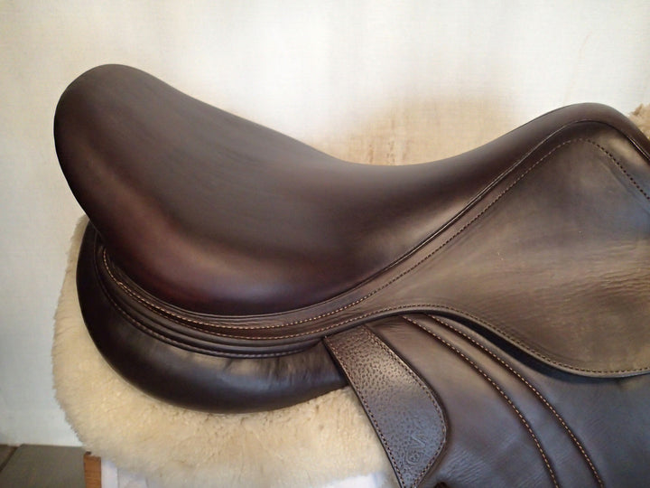 18" CWD Saddle - Full Buffalo - 2022 - 3CH Flaps - SE02