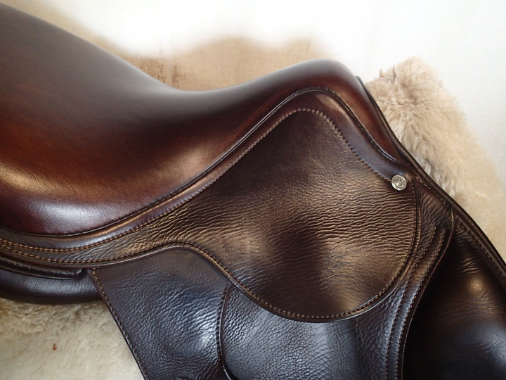 16" Antares Connexion Saddle - Full Buffalo - 2021 - 0D Flaps - 4.75" dot to dot