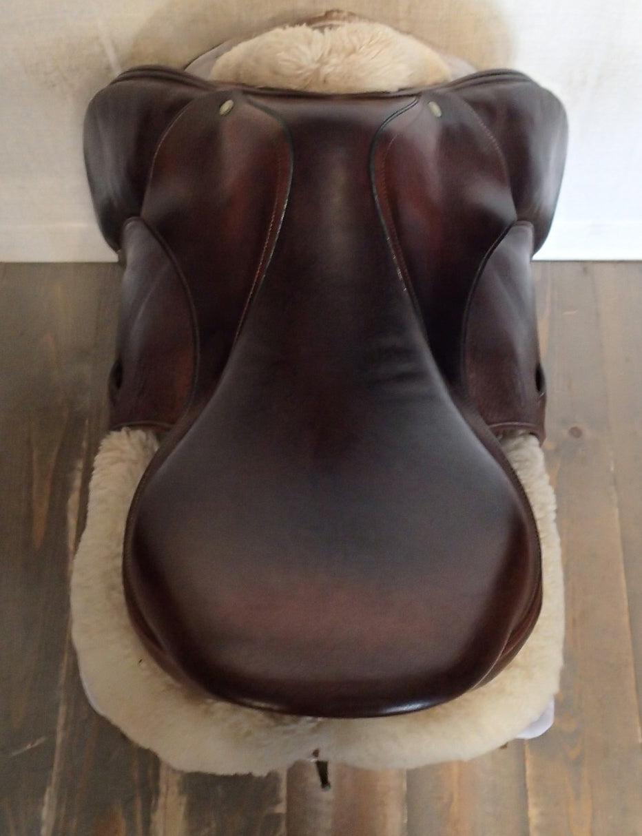 18" Devoucoux Oldara Saddle - Full Buffalo - 2011 - 2 Flaps - 4.5" dot to dot