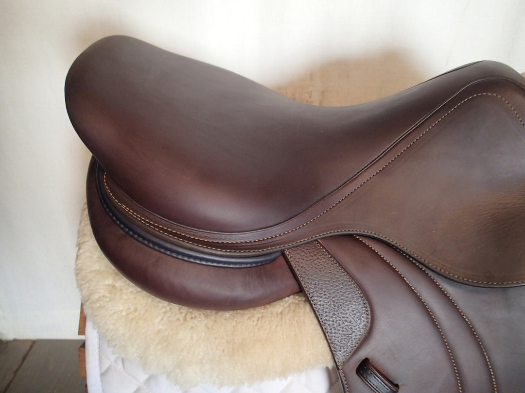 17.5" CWD Saddle - Full Buffalo - 2023 - 3CH Flaps - SE01