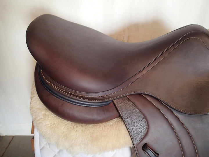17.5" CWD Saddle - Full Buffalo - 2023 - 3CH Flaps - SE01