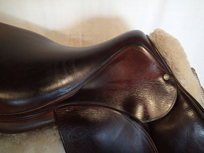 18" Devoucoux Oldara Saddle - Full Buffalo - 2011 - 2 Flaps - 4.5" dot to dot