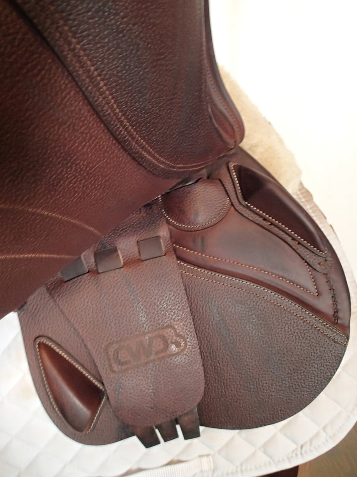 17.5" CWD Saddle - Full Buffalo - 2023 - 3CH Flaps - SE01