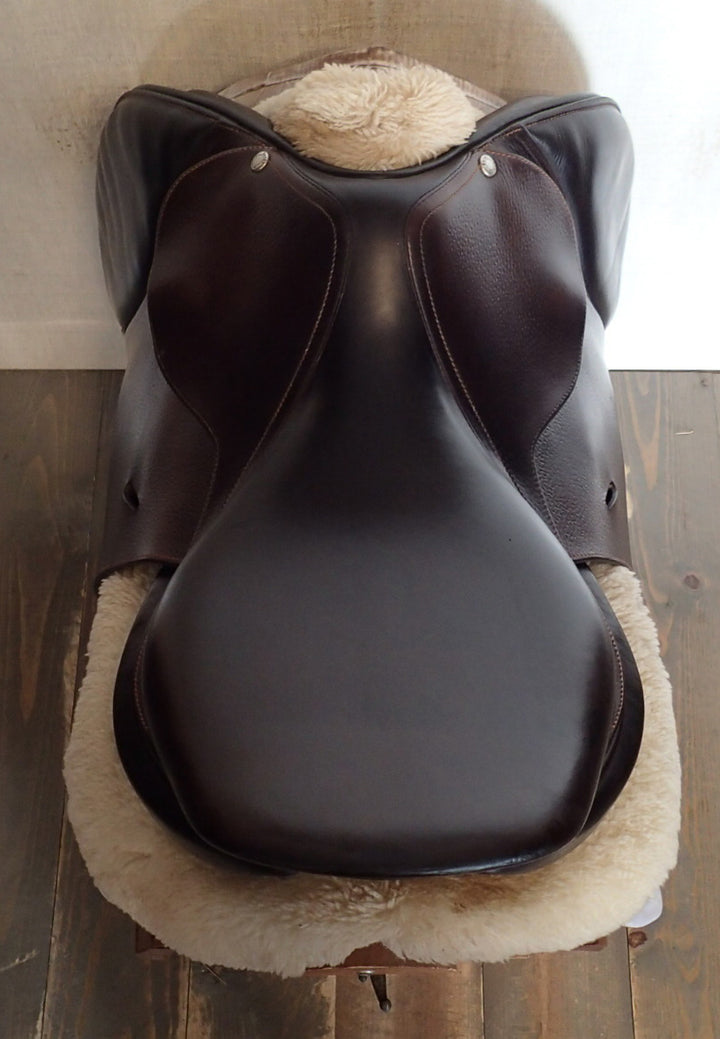 17.5" Butet Saddle - 2016 - C Seat - 2.5 Flaps - 4.25" dot to dot