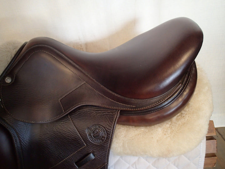 17" Antares Signature Saddle - Full Calfskin - 2021 - 2N Flaps - 4.5" dot to dot
