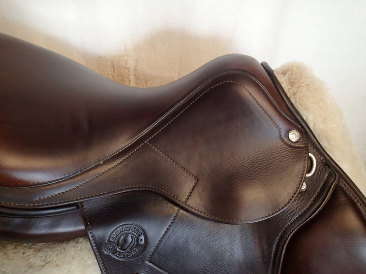 17" Antares Signature Saddle - Full Calfskin - 2021 - 2N Flaps - 4.5" dot to dot
