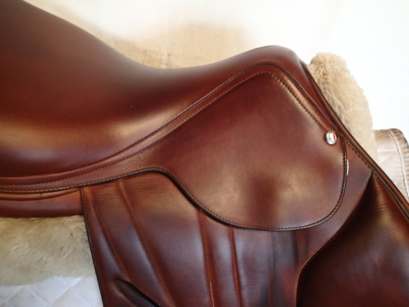 17.5" Butet Premium Saddle - Full Calfskin - 2024 - M Seat - 2.5 Flaps - 4.25" dot to dot