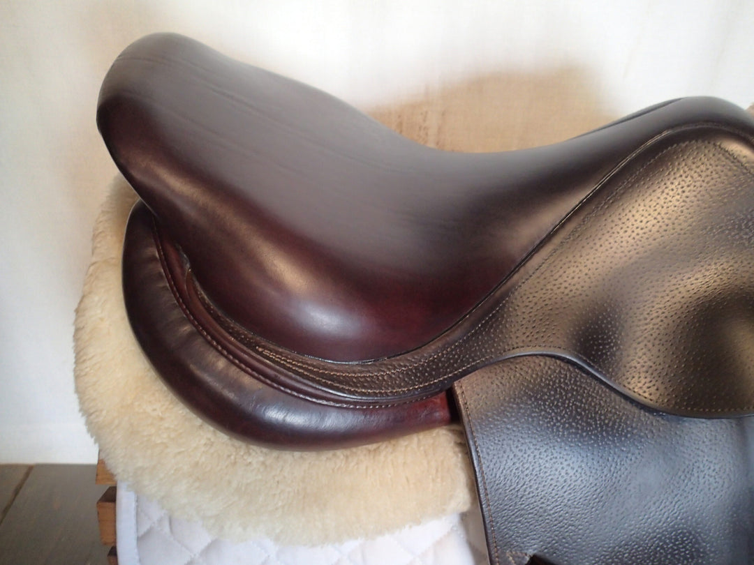 17" CWD Saddle - 2016 - 1L Flaps - SE02 - 4.5" dot to dot