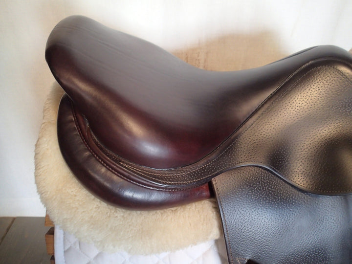 17" CWD Saddle - 2016 - 1L Flaps - SE02 - 4.5" dot to dot
