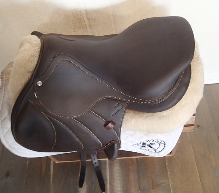 17" Antares Contact Monoflap Saddle - Full Buffalo - 2024 - 2N Flaps - 4.5" dot to dot