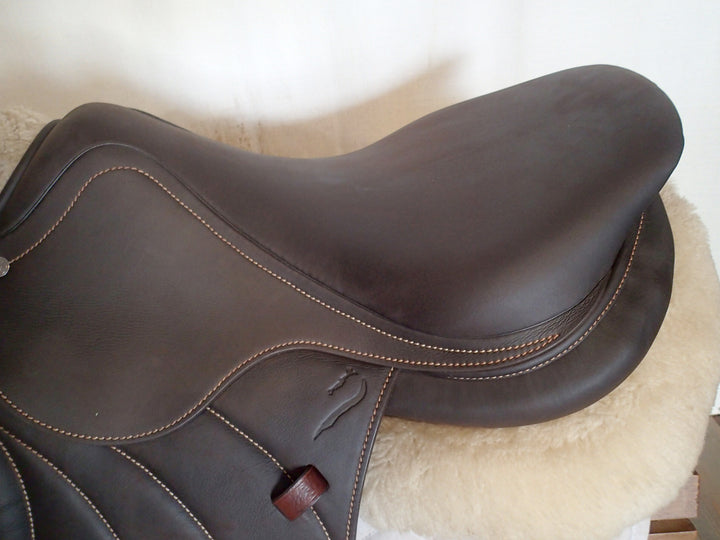 17" Antares Contact Monoflap Saddle - Full Buffalo - 2024 - 2N Flaps - 4.5" dot to dot