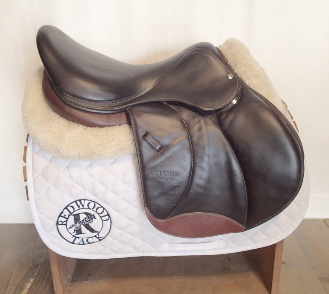 17" Voltaire Stuttgart Saddle - Full Buffalo - 2017 - 2A Flaps - 5" dot to dot - FIN Panels