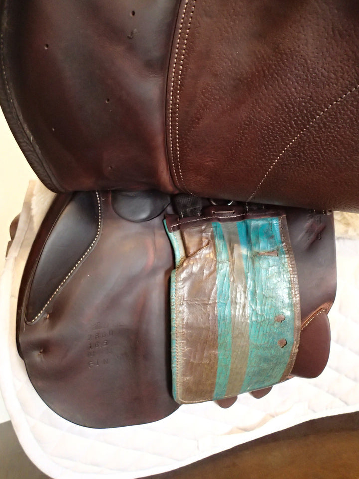 16.5" Voltaire Palm Beach Saddle - Full Buffalo - 2016 - 2A Flaps - 5" dot to dot - Pro Panels