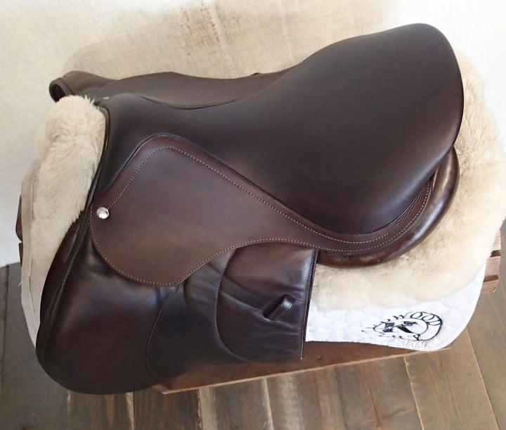 16.5" Voltaire Palm Beach Saddle - Full Buffalo - 2016 - 2A Flaps - 5" dot to dot - Pro Panels