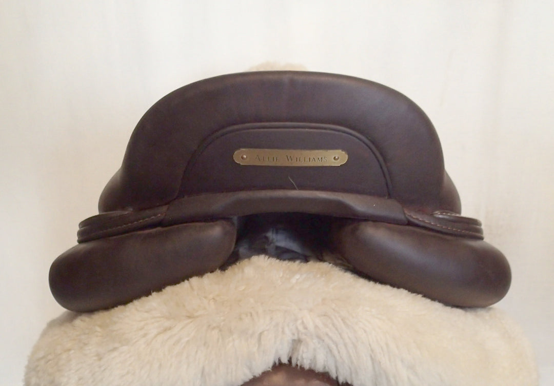 17.5" CWD Saddle - 2023 - 4CH Flaps - SE02